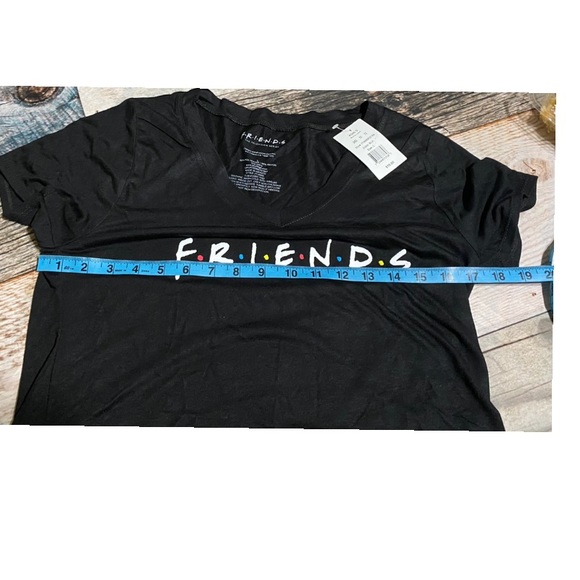 Friends Short Sleeve  T-Shirt/Nwt/Black/Large - Picture 5 of 12